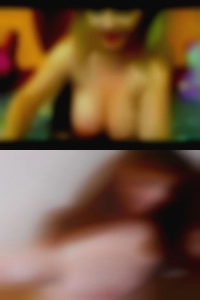 IA bi horny women swinging.